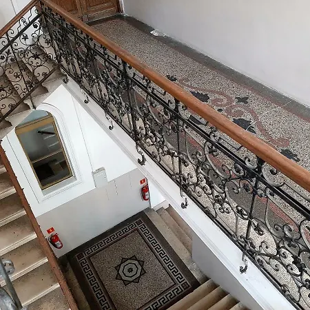 Gallery Apartment *